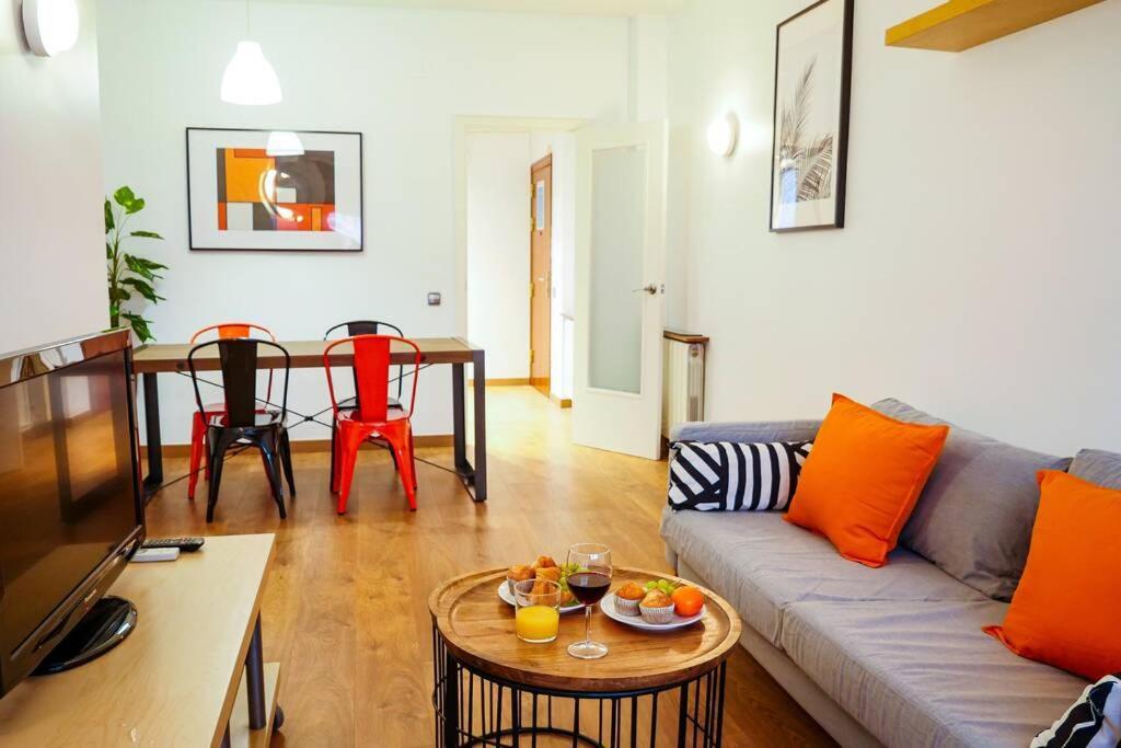Stay U-Nique Apartments Lluca Barcelona Ngoại thất bức ảnh
